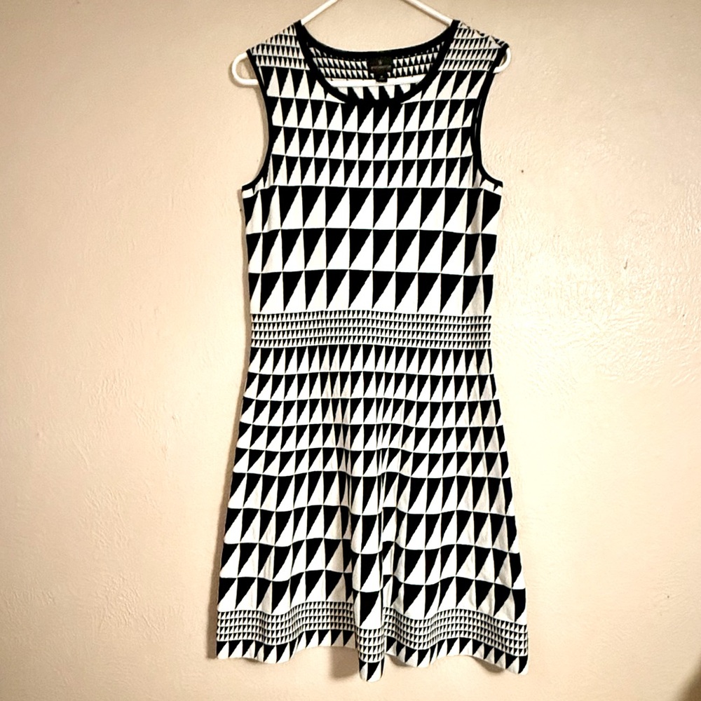 Worthington Black and White Geometric Midi Dress